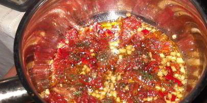 макароны бантики в соусе из томатов