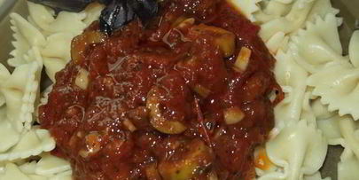 макароны бантики в соусе из томатов