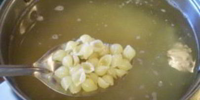 макароны под соусом