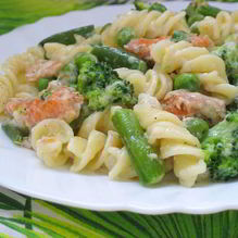 Рецепт Макароны с грибами овощами сыром