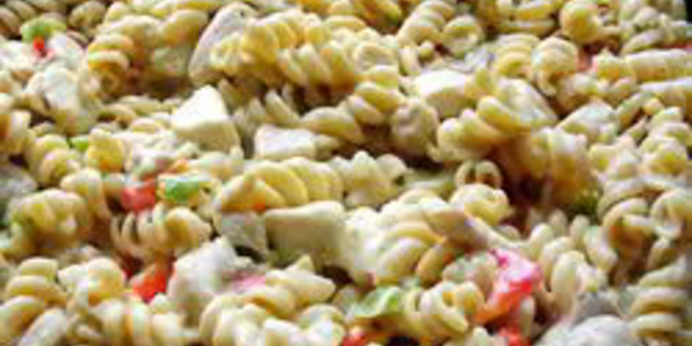 Рецепт макароны с курицей в сливочном соусе с пармезаном