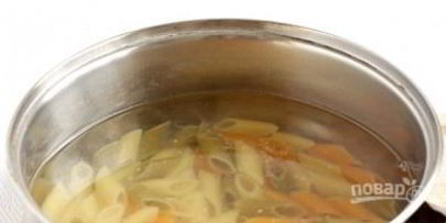 макароны с соусом