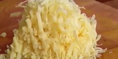 макароны с зеленым соусом и сыром