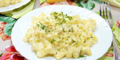 макароны в сырном соусе
