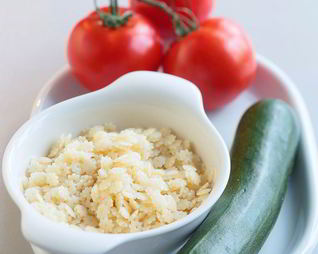 Макароны-звездочки с помидорами и цукини