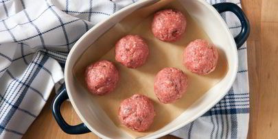 митболы со спагетти в томатном соусе