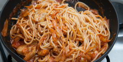 митболы со спагетти в томатном соусе