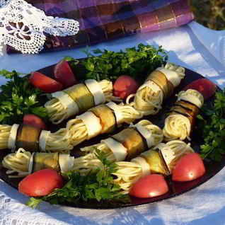 Моточки-гриль из спагетти