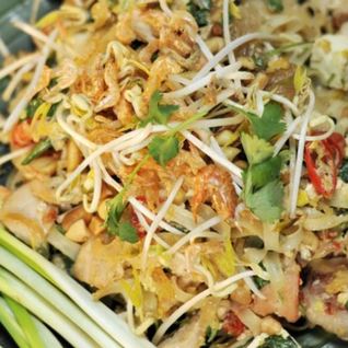 Пад Тай — жареная лапша по-тайски