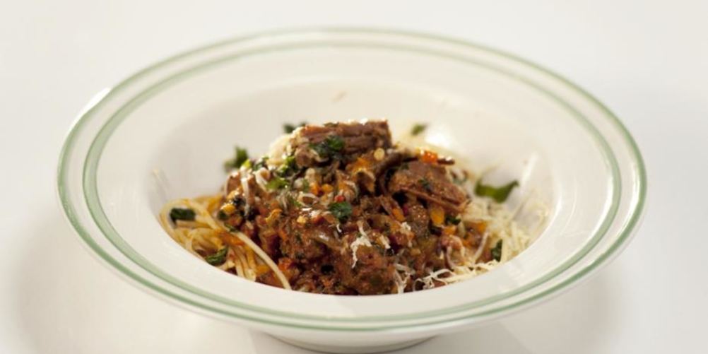 Рецепт паста болоньезе с говяжьей тушенкой