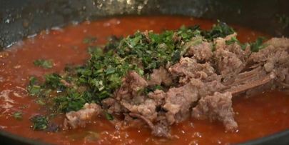 паста болоньезе с говяжьей тушенкой