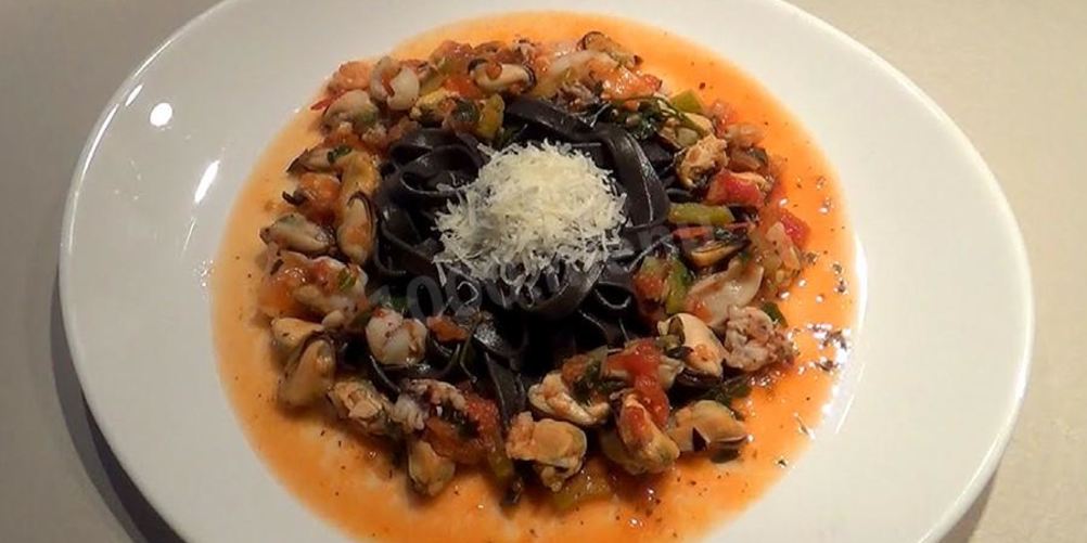 Рецепт паста с чернилами каракатицы под соусом