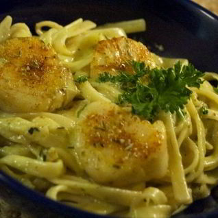 Паста с гребешками в сливочном соусе