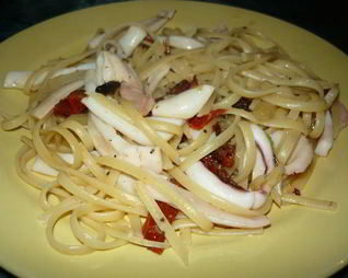 Паста с кальмарами и фенхелем