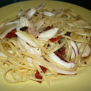 Паста с кальмарами и фенхелем