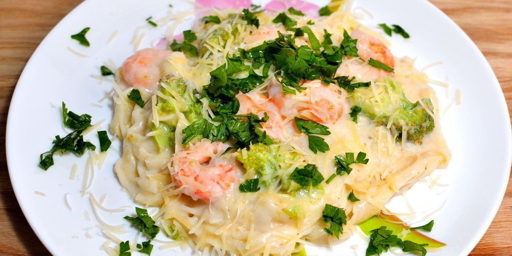 Рецепт паста с креветками и соусом альфредо