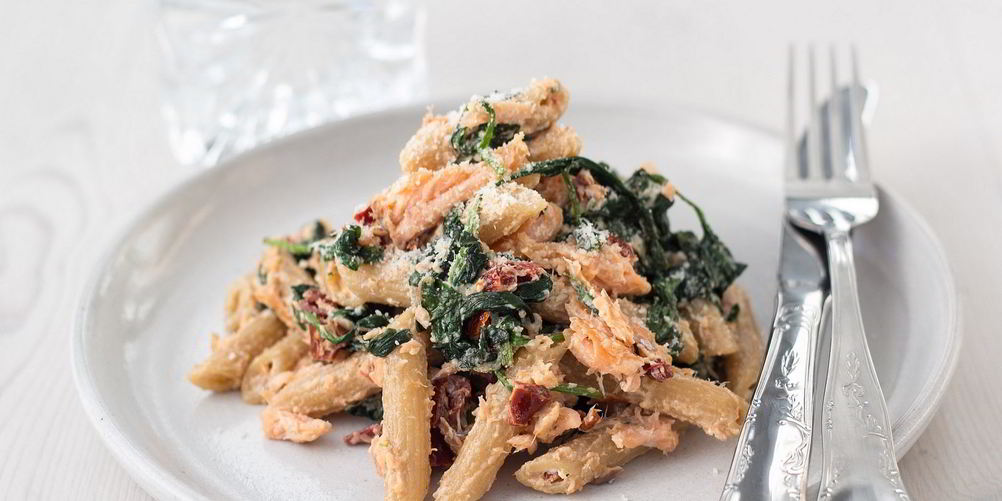 Рецепт паста с лососем и шпинатом