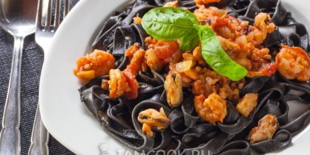 Рецепт паста с морепродуктами в томатном соусе