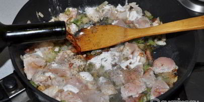 паста с тушеным кроликом