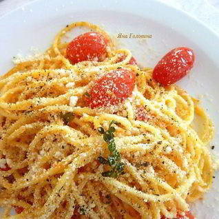 Паста с жареными помидорами