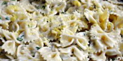 паста со сливочно-луковым соусом