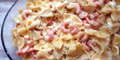 паста, запеченная с креветками и тремя видами сыра