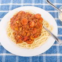 Рецепт Спагетти болонез с колбасой и грибами