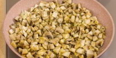 спагетти с грибным соусом