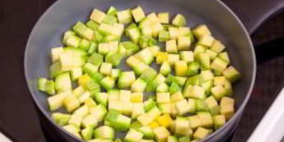 спагетти с кабачками и шпинатом