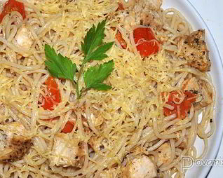 Спагетти с курицей