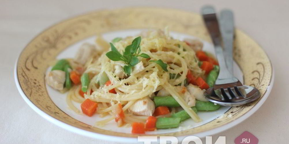 Рецепт спагетти с овощами и птицей