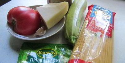 спагетти с соусом из кабачков