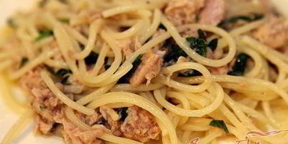 спагетти с тунцом