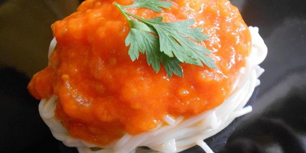 Рецепт спагетти в ярком овощном соусе