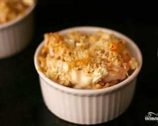 Запеченная паста с сыром Фета и креветками