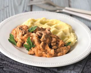 Бефстроганов из свиной вырезки