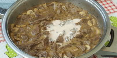 бефстроганов из телятины с шампиньонами