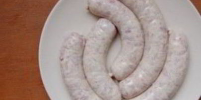 домашние колбаски в кишке