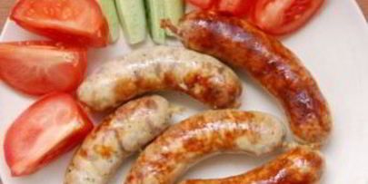 домашние колбаски в кишке