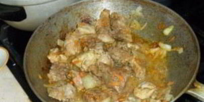 говядина с подливкой в мультиварке