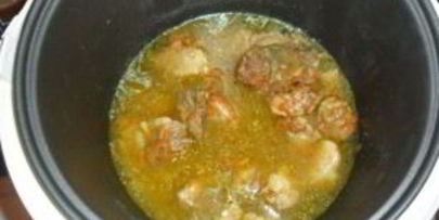 говядина с подливкой в мультиварке