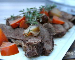 Говядина, тушенная с хурмой