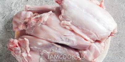 кролик, тушенный в пиве