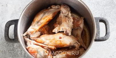 кролик, тушенный в пиве