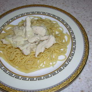 Куриное филе в молочном соусе