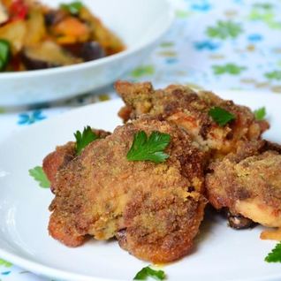 Куриные бедра с хрустящей корочкой в духовке