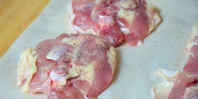 куриные бедра с хрустящей корочкой в духовке