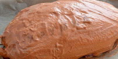 курица, фаршированная свининой грибами и фасолью