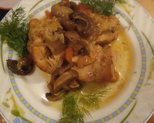 Курица с грибами в ананасовом соусе