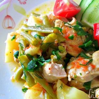 Курица с картофелем и фасолью